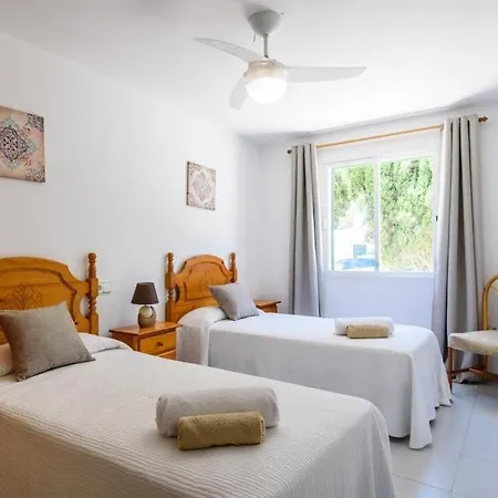Binibequer Vell Sleeps 15 Pool Wifi فيلة بينيبيكا